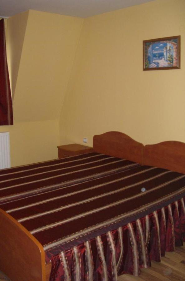 Family Hotel Rujeta Семеен Хотел Ружета - Идеален Център Pavlikeni Zewnętrze zdjęcie