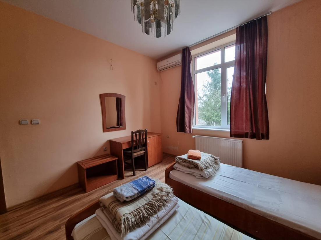 Family Hotel Rujeta Семеен Хотел Ружета - Идеален Център Pavlikeni Zewnętrze zdjęcie