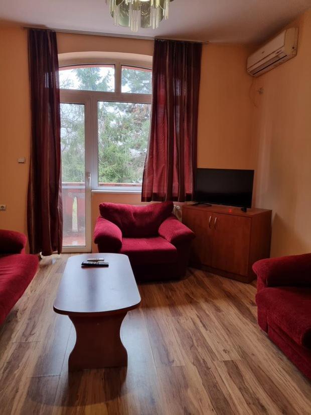 Family Hotel Rujeta Семеен Хотел Ружета - Идеален Център Pavlikeni Zewnętrze zdjęcie